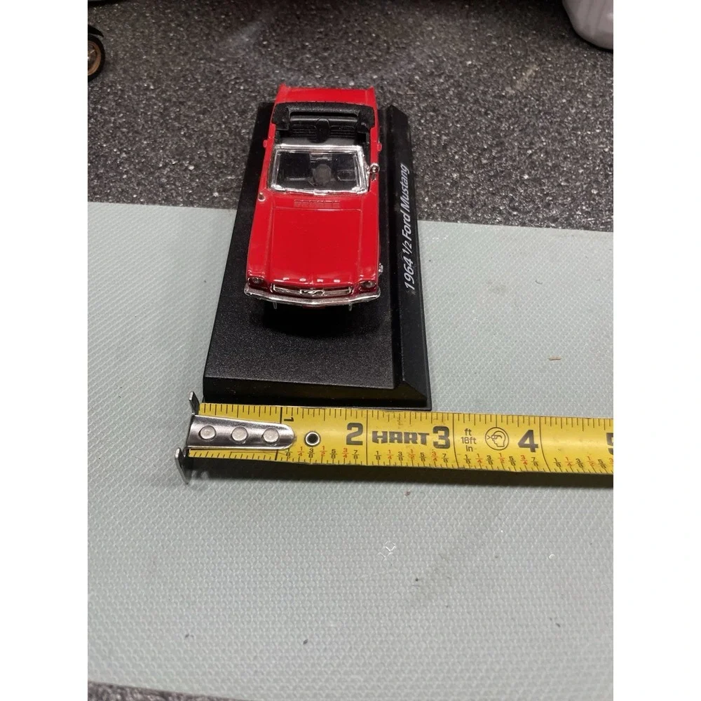 Motormax 1964 1/2 Ford Mustang Convertible‎ Light MMAX73212MG Red Cool 1:43